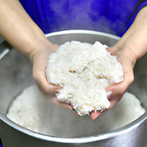 Hướng dẫn từng bước bằng hình ảnh về cách làm bánh bột lọc trong suốt, thể hiện quá trình từ việc trộn bột đến nấu và lọc bánh.