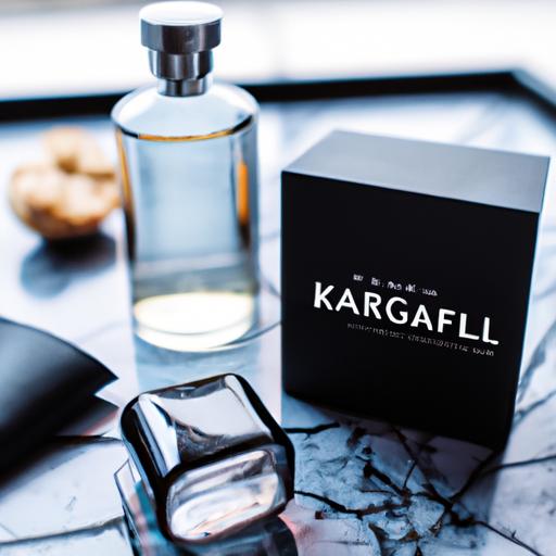 Gần cận chai nước hoa Karl Lagerfeld dành cho nam giới và thành phần
