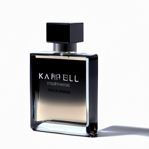 Một chai nước hoa Karl Lagerfeld dành cho nam giới